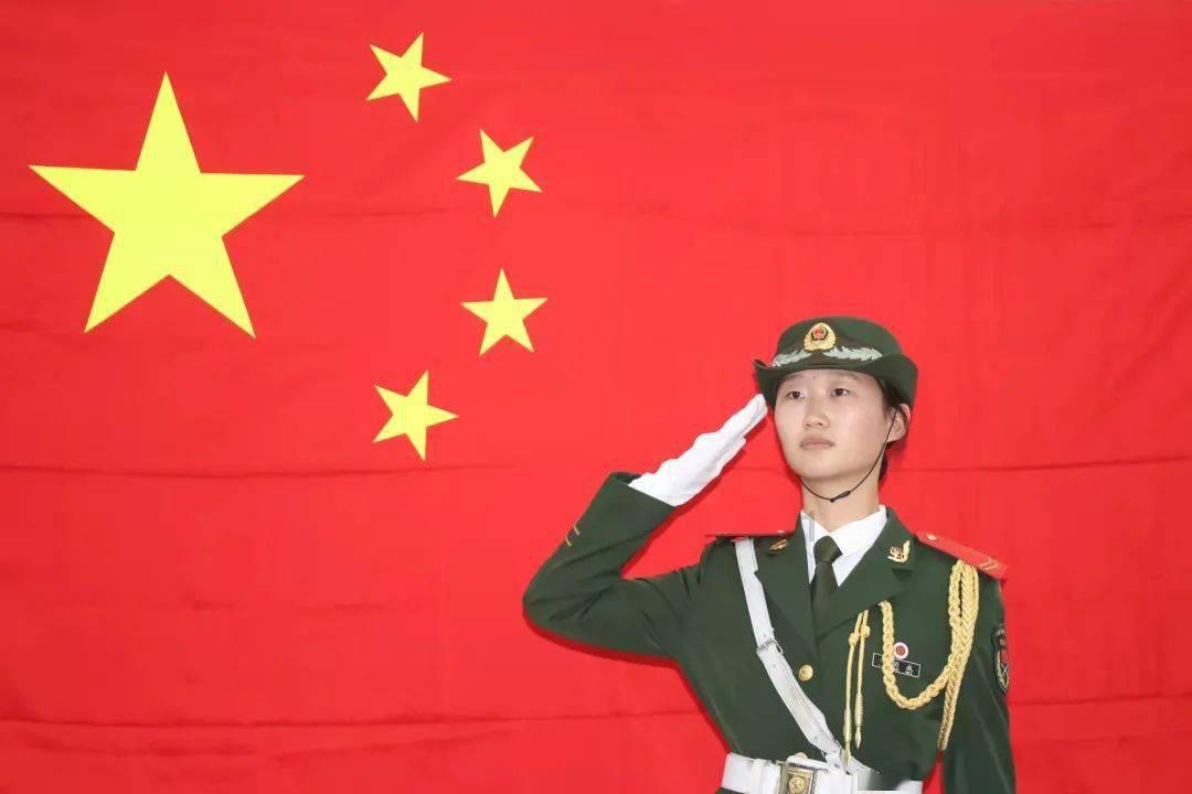 红纸铺就温暖,水墨书写新春 省总工会开展书法公益活动